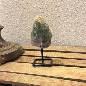 Natural Stone on Metal Stand